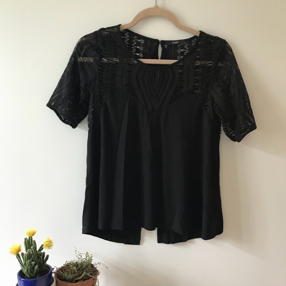 EUC Tart Black Short Sleeve Shirt Lace Top Small​​​​​​​